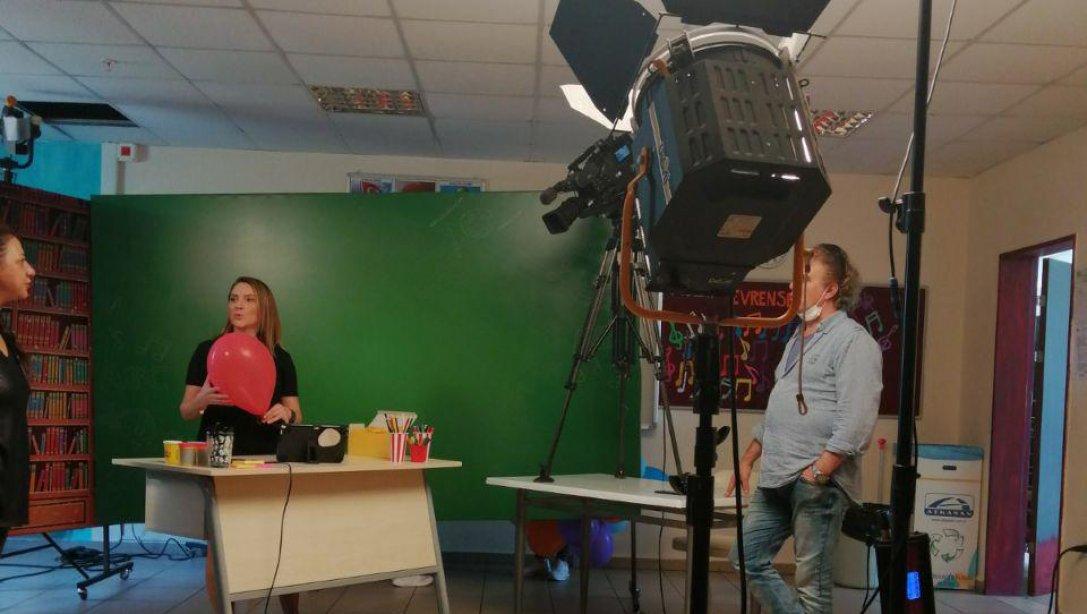 TRT EBA TV Yaz Okulu Keyifli İçerikleriyle Başladı