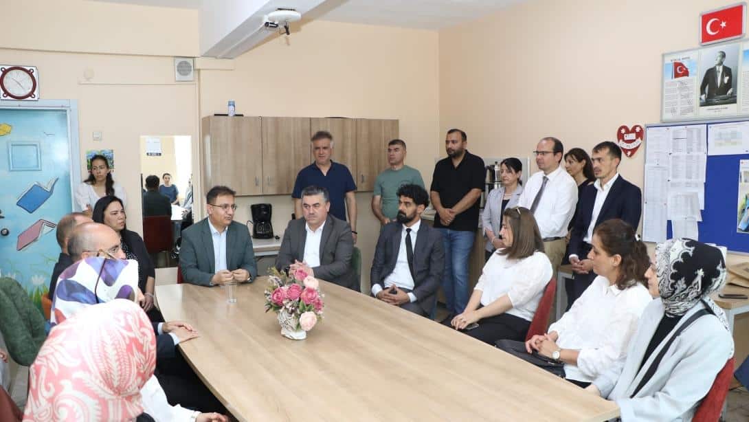 SABEDİN TÜRKER İLKOKULU ÖĞRETMENLER ODASI BULUŞMASI 